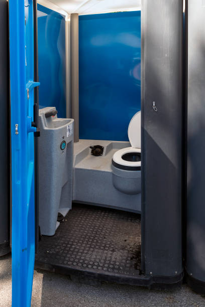 Best Portable restroom trailer rental  in Tarboro, NC